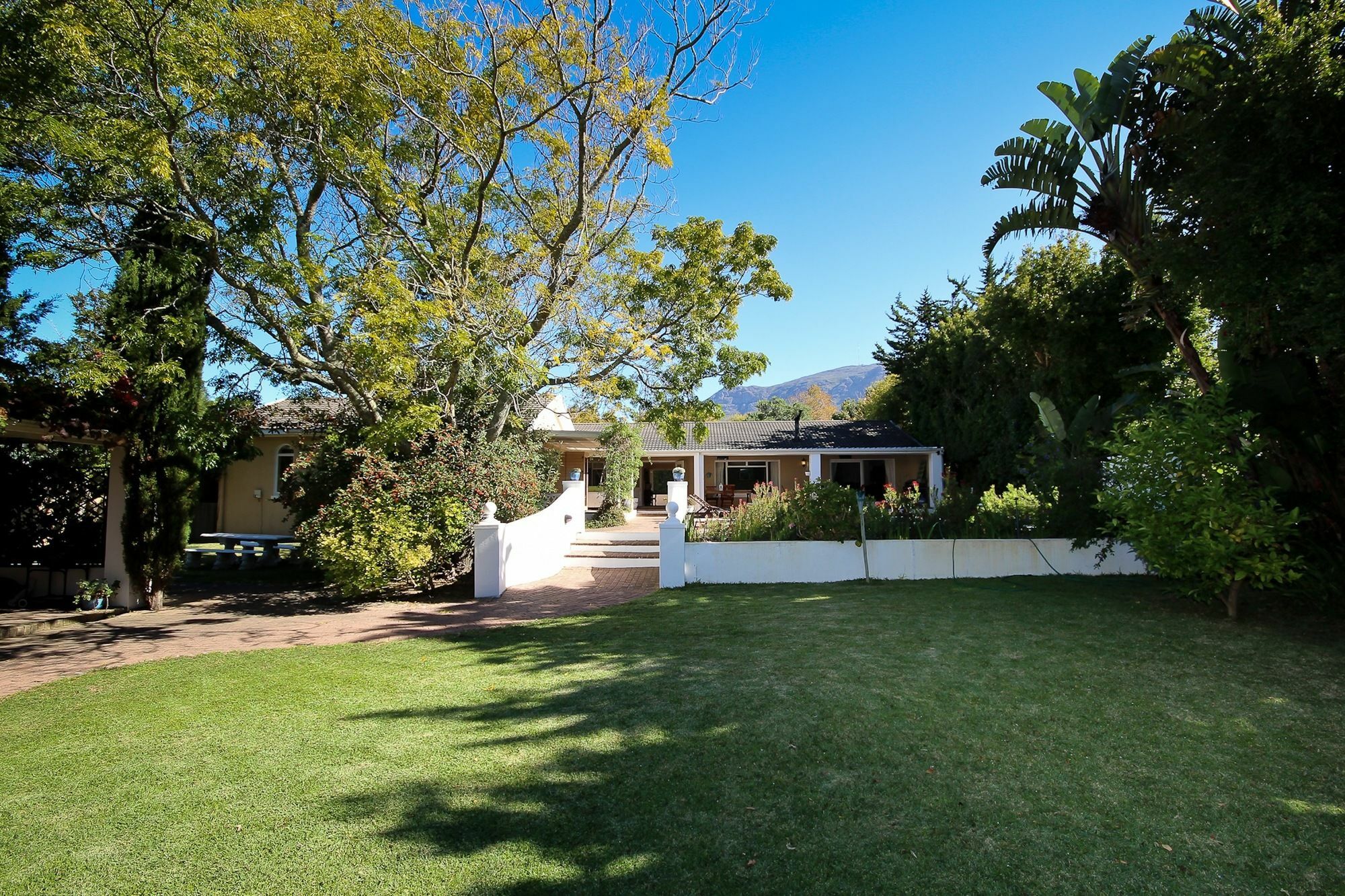 Constantia Spring Bed & Breakfast ภายนอก รูปภาพ