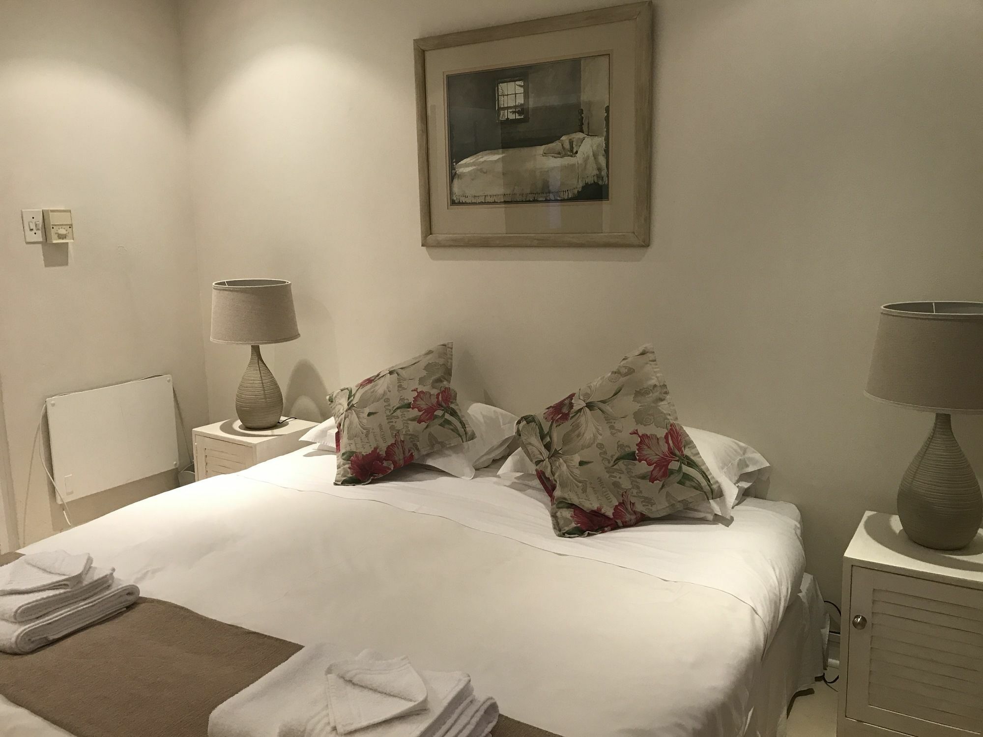 Constantia Spring Bed & Breakfast ภายนอก รูปภาพ
